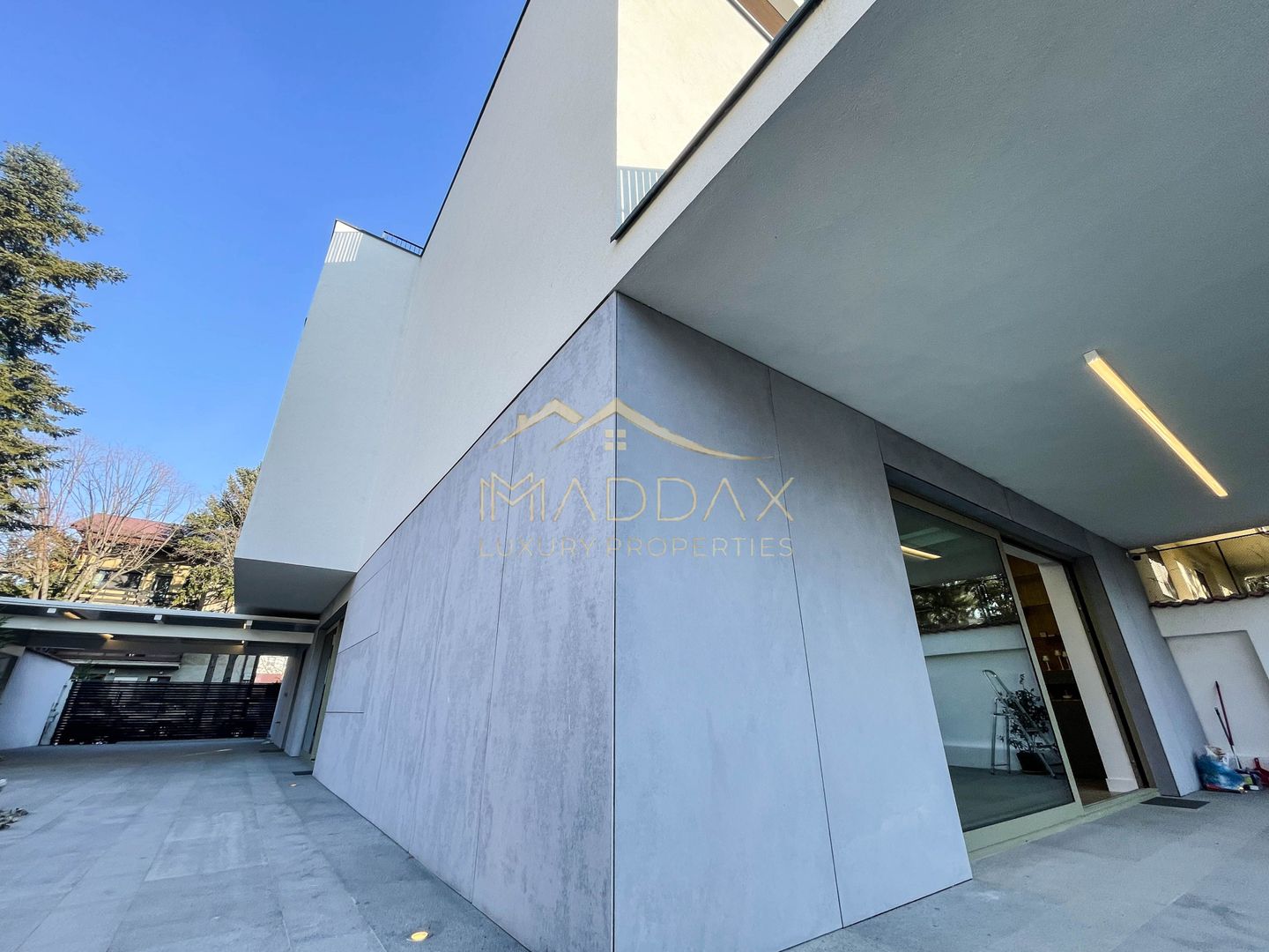 Masterpiece Villa // 940 sqm // 4 parking spaces // Domenii - Poză 2