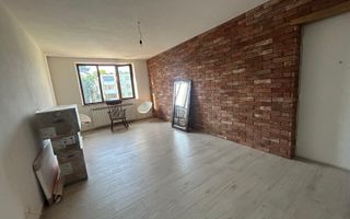 Apartament 3 camere de vanzare - Poză 1