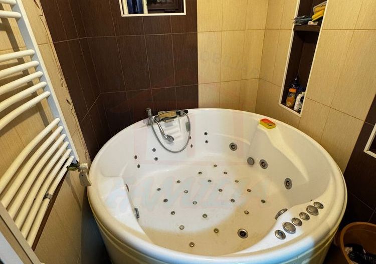 Vanzare apartament 3 camere, zona Ultimul Leu, 72 mp, 115.000 EURO - Poză 4