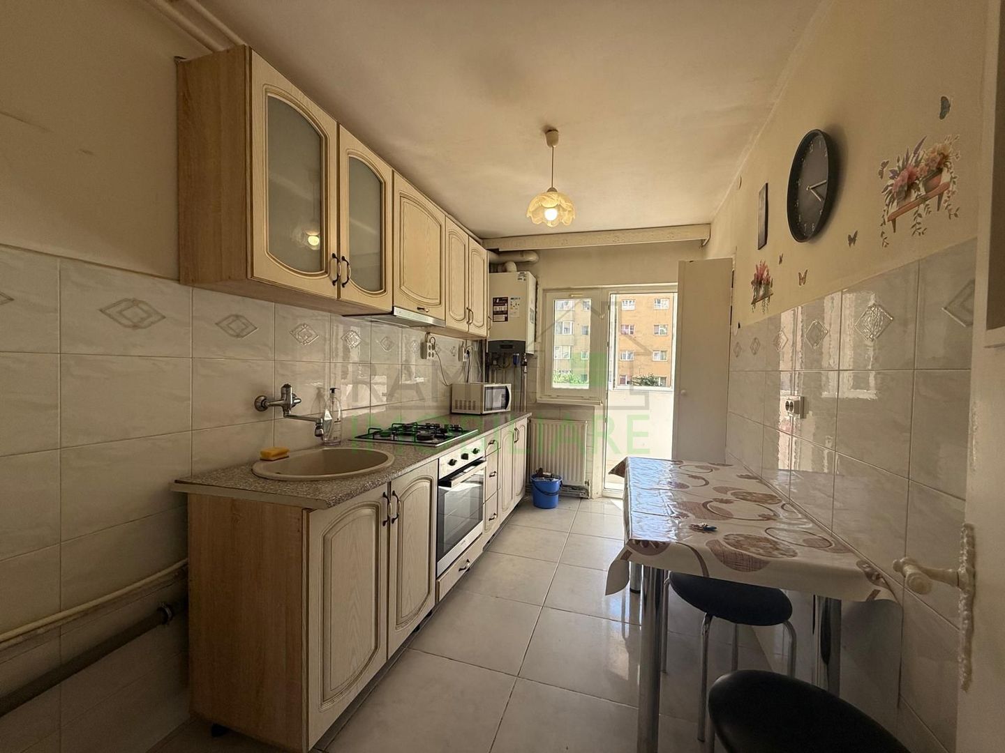 Apartament 3 Camere Decomandat, Etaj 1, Tractorul - Poză 2
