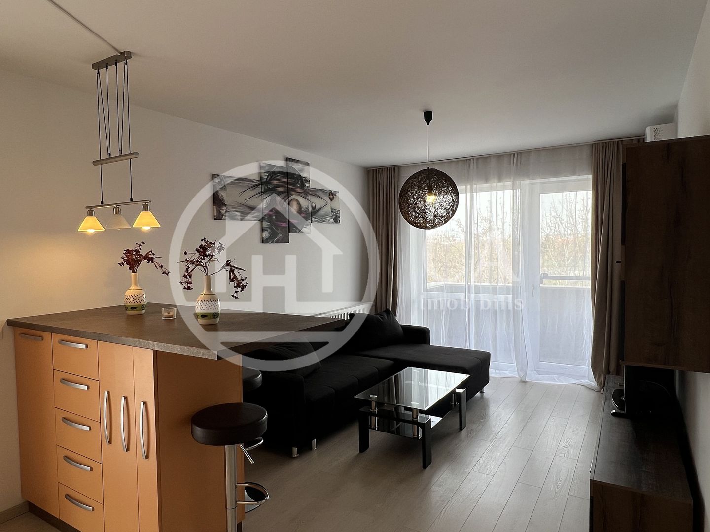 Apartament cu 3 camere de inchiriat in Prima Universitatii, Oradea - Poză 1