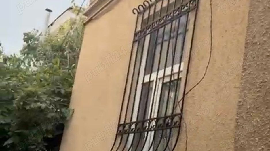 Vând teren + casă zona centrală - Poză 2