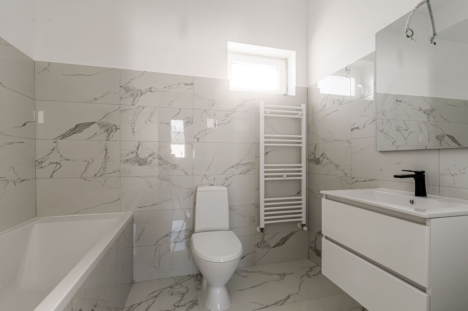 Vândut! Casă modernă, elegantă cu spațiu pentru întreaga familie - Poză 5