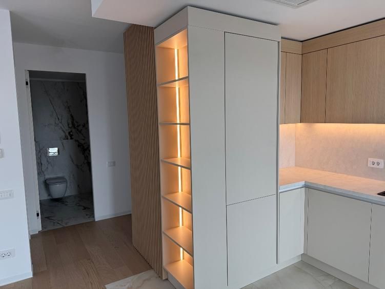 Apartament 2 camere de vânzare - Aviatiei- decomandat, et. 5, One Lake Club - Poză 2