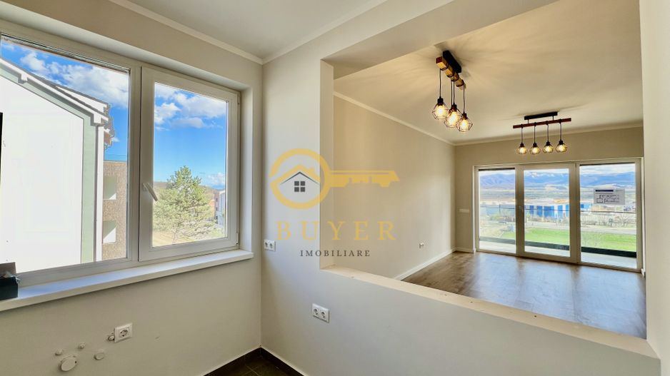 Apartament 3 camere, terasa 10.7 mp-A.C , jaluzele electrice - Poză 1