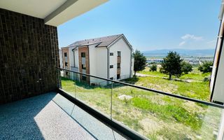 Garsoniera la cheie, etaj 1 - jaluzele electrice - 38 mpu + balcon - Poză 8