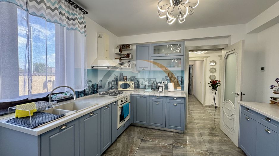 Berceni - VILĂ UNICAT, spațioasă, curte 1.000 mp, la 7 min metrou - Poză 11