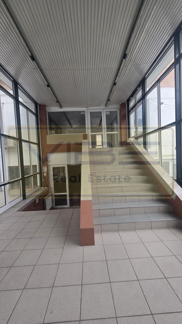 ULTRACENTRAL- Spatiu Comercial- Restaurant/ Showroom - Poză 16