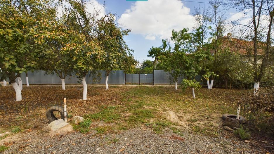 Casă cu teren 2877 mp, orașul Ineu - Poză 8