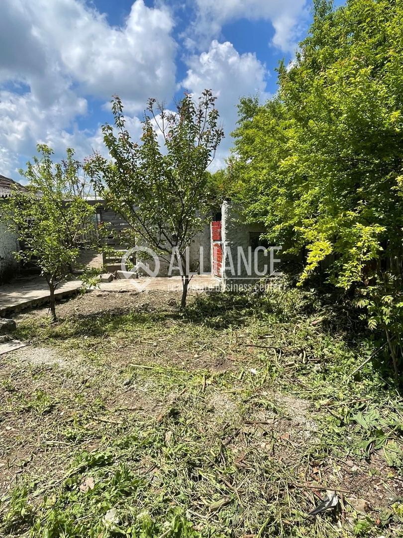VALU LUI TRAIAN ( cod02) - Teren 677 mp cu o casa batraneasca - Poză 3