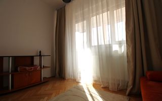 3 camere decomandate, balcon generos de 17 mp, bloc modernizat-Gh Lazăr - Poză 12