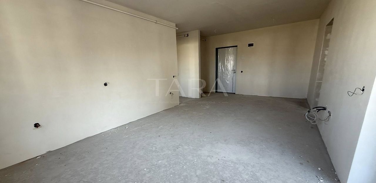 Apartament cu 3 camere semi-finisat în zona Eroilor, Florești. - Poză 3