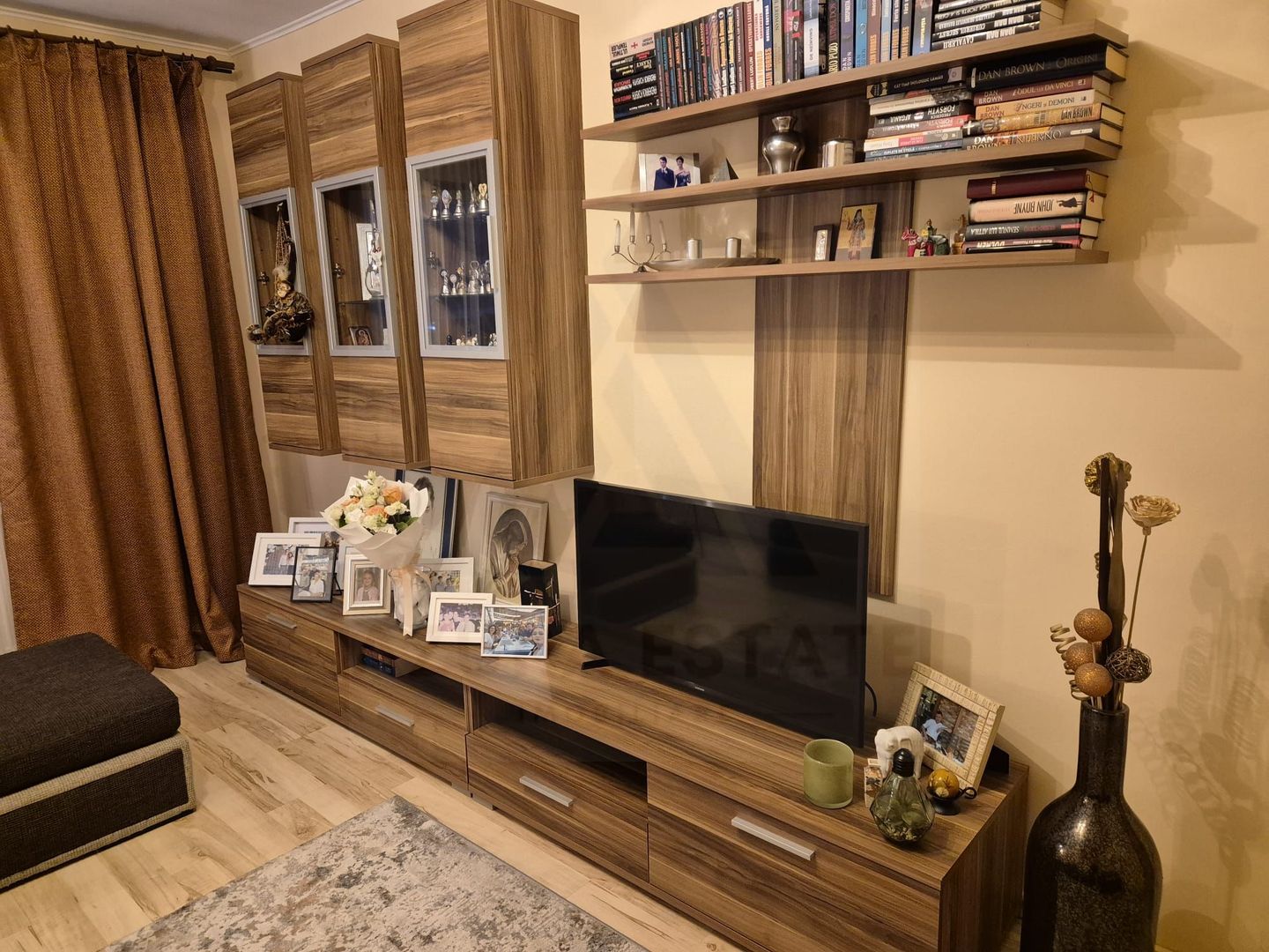 Apartament 3 camere 2 dormitoare pivnita in Vasile Aaron - Poză 5