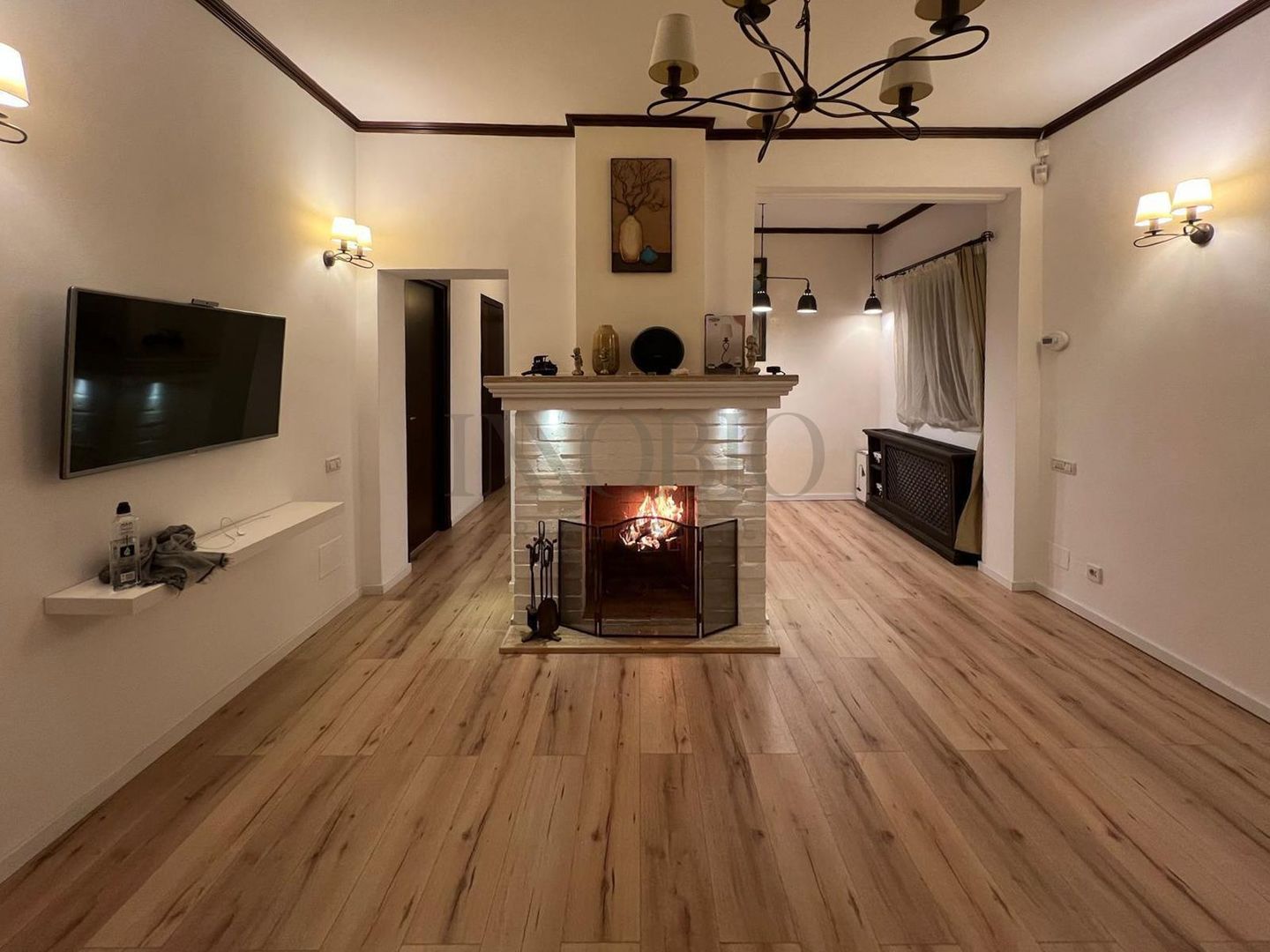 VILĂ ELEGANTĂ DE ÎNCHIRIAT | DOROBANȚI – CAPITALE | 238 MP - Poză 1