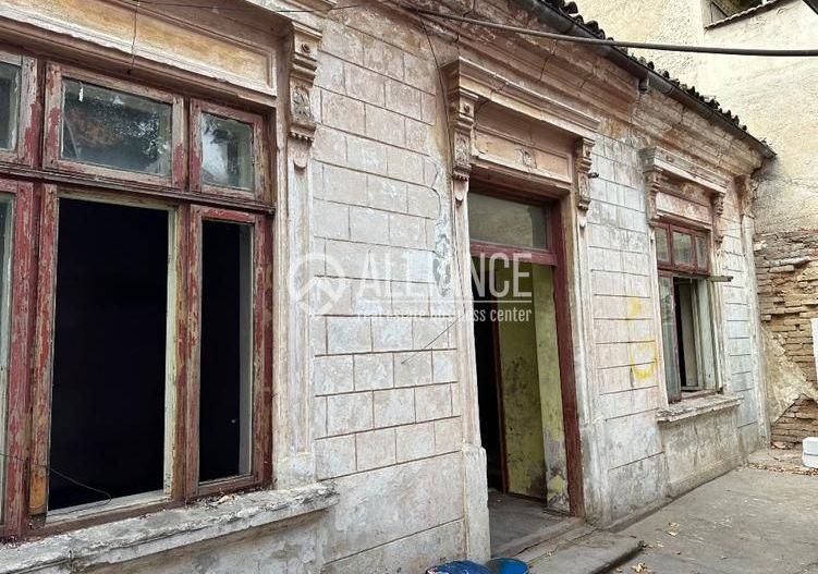 CENTRU(COD04)-Casa renovabila cu teren190 mp - Poză 1