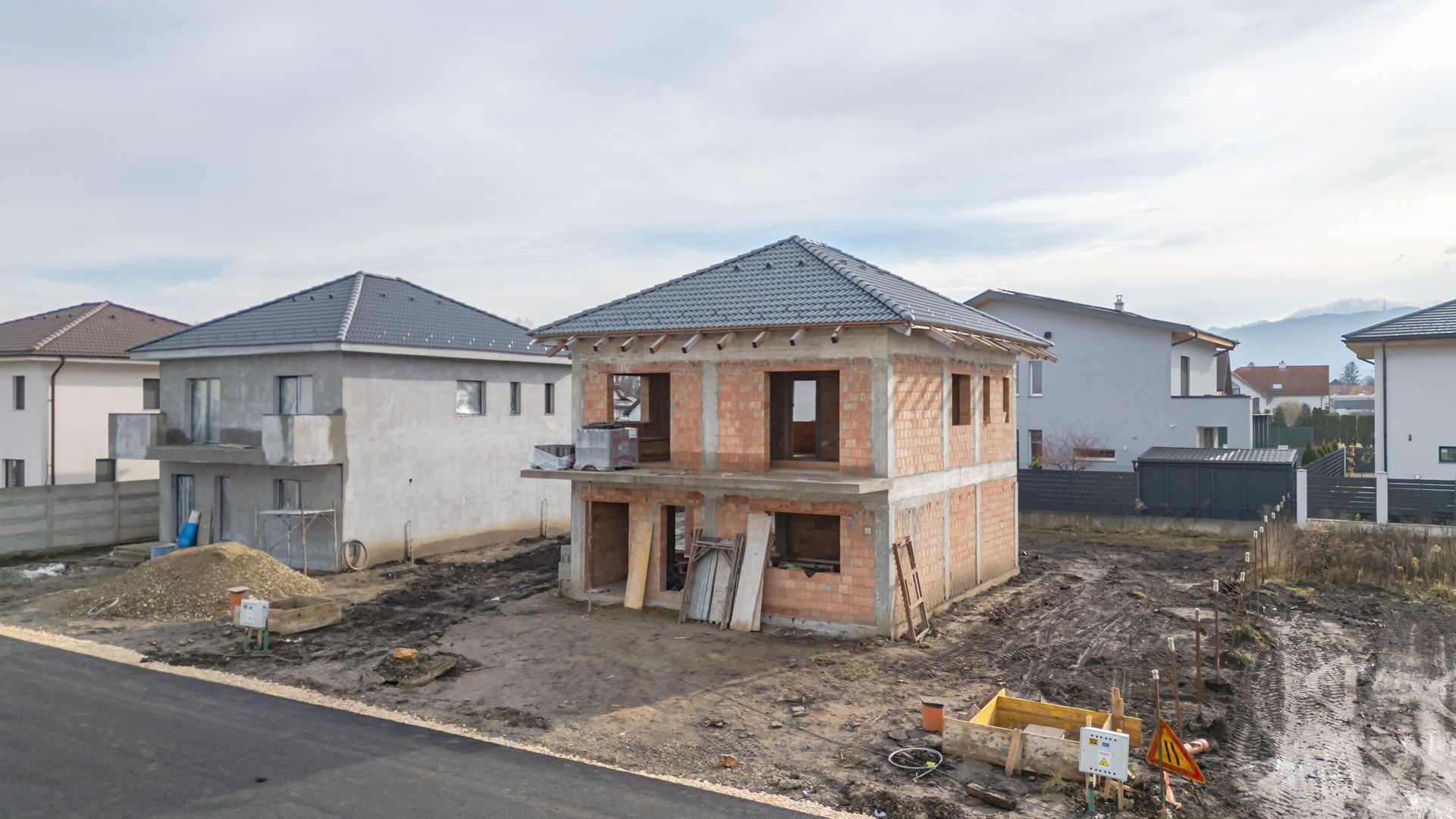 Vânzare Casă Individuală 134 mp, acces asfaltat și toate utilitățile - Poză 4