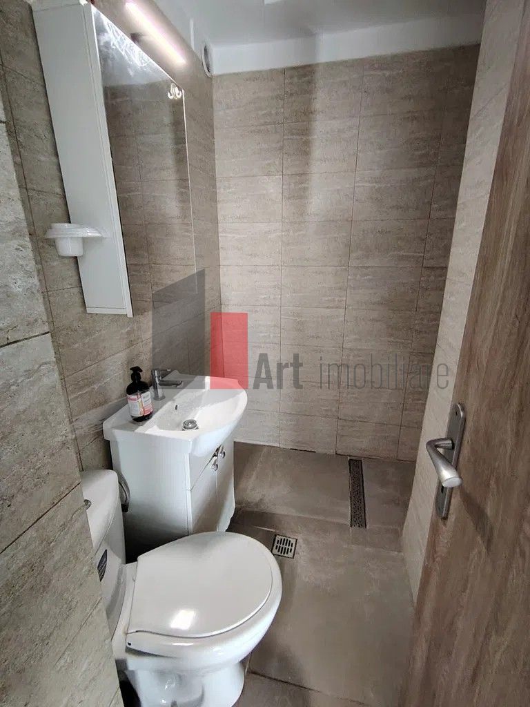 Apartament cu 3 camere de inchiriat in zona Grivita - Poză 4