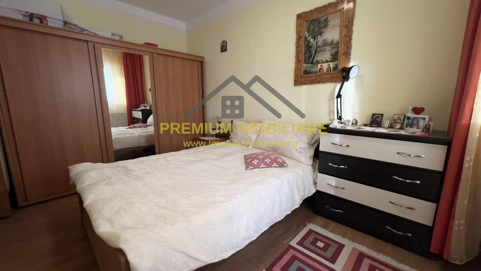 Apartament 3 Camere - Decomandat - Zona de jos - Poză 4