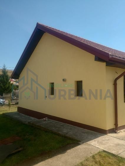 Casă cu 3 camere și teren de 1000 mp, recent renovată, Letcani, Iași - Poză 11