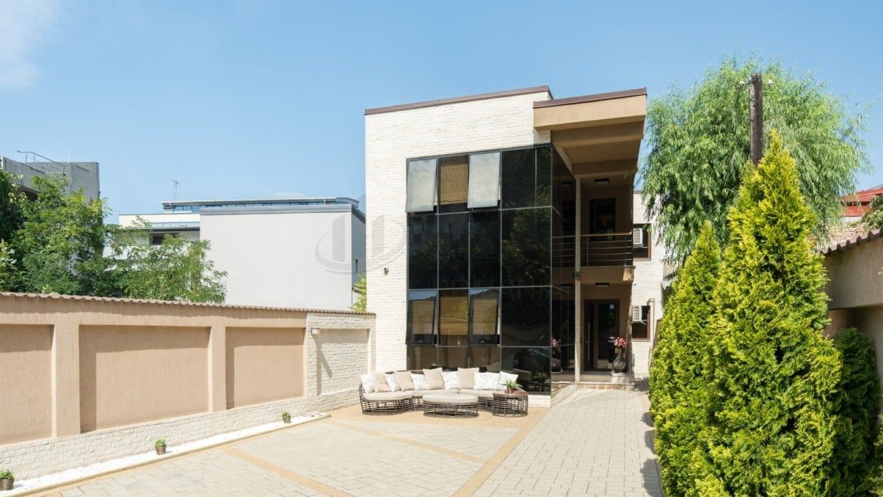 REC3001693 Vila Moderna pentru Activitati Premium Lacul Tei - Poză 1