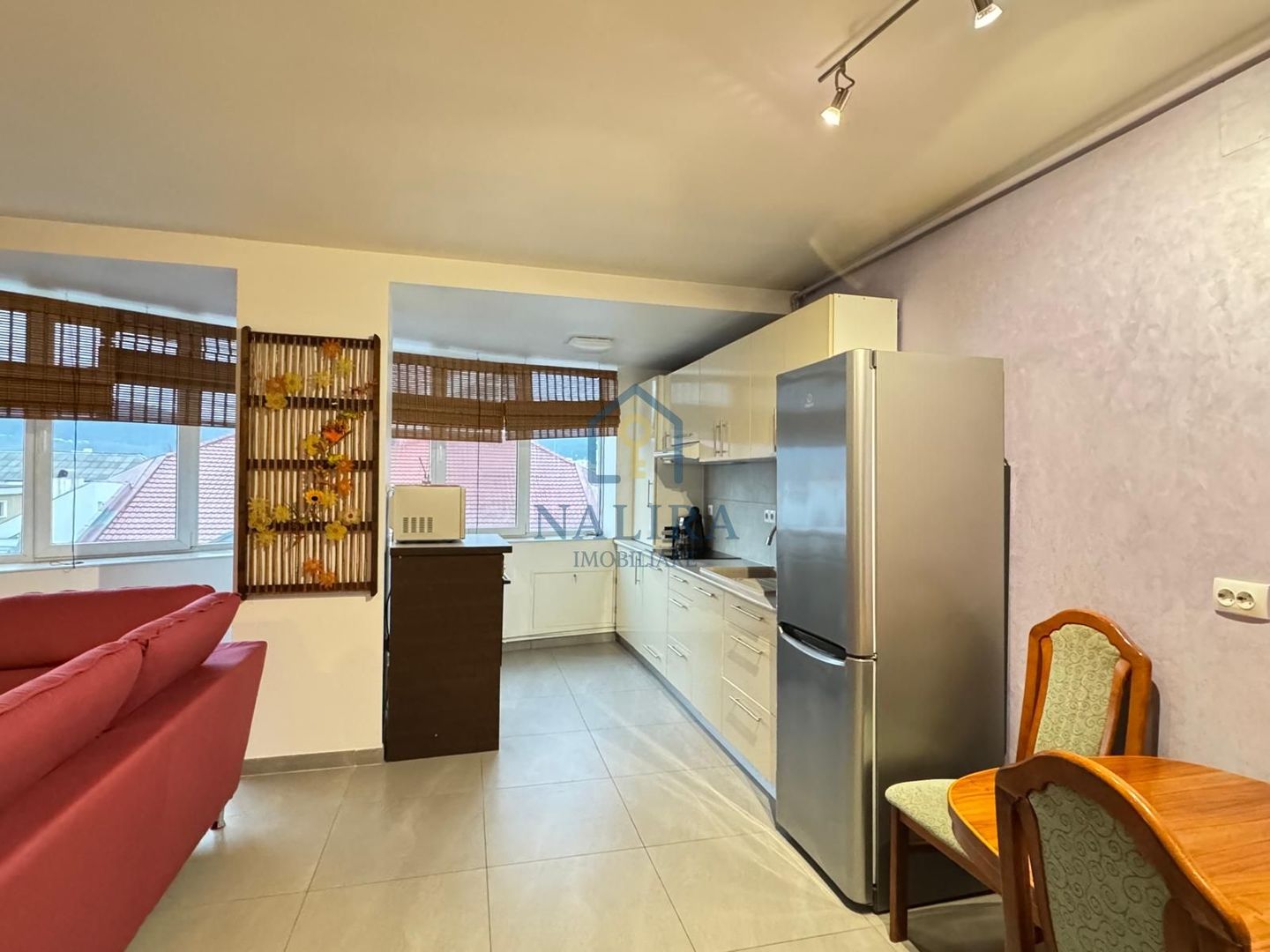 Chirie apartament 3 camere - Transilvaniei + loc de parcare - Poză 2