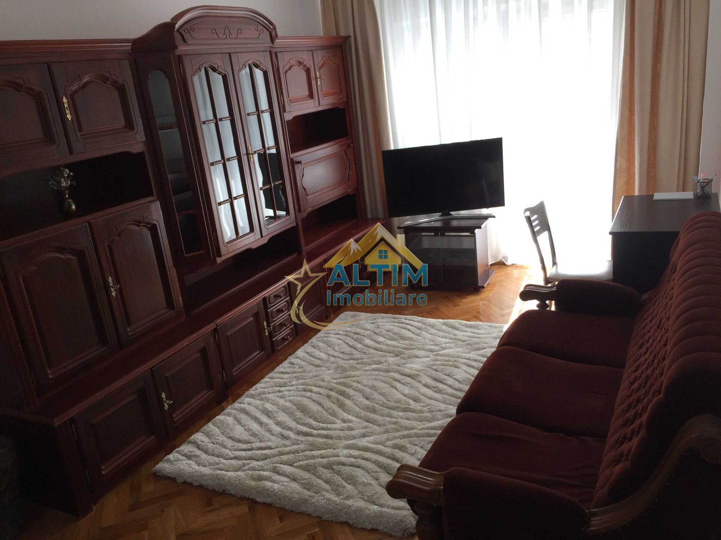 Apartament 3 camere, 2 băi, Răcădău, Brașov - Poză 3