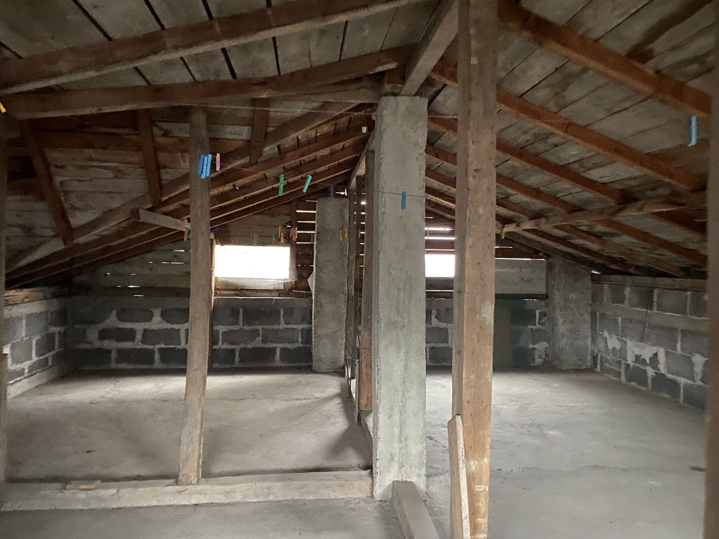 Vanzare apartament -3 camere la casă, etaj 1+pod+cota teren–Târgoviște - Poză 14