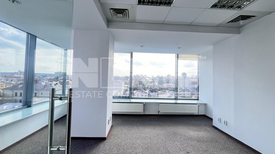 Spatiu Birouri 240 Mp I Suceava/Centru  I 14 Euro/Mp - Poză 4