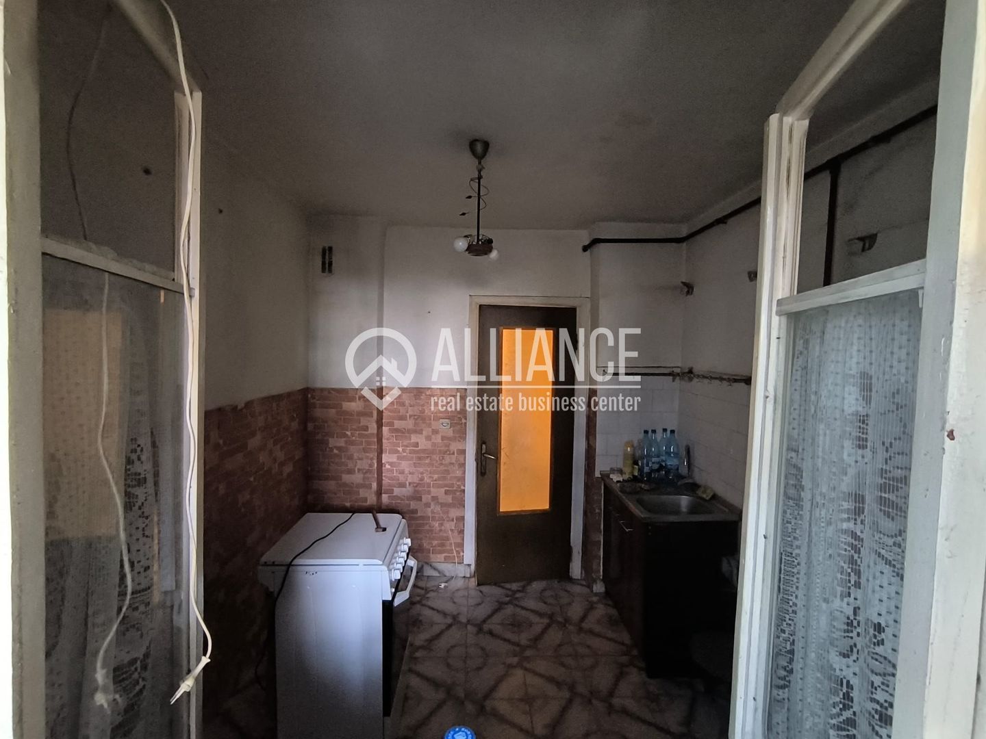 INEL 2 EDEN(cod03) - 2 Camere cu vedere stradala ! - Poză 8