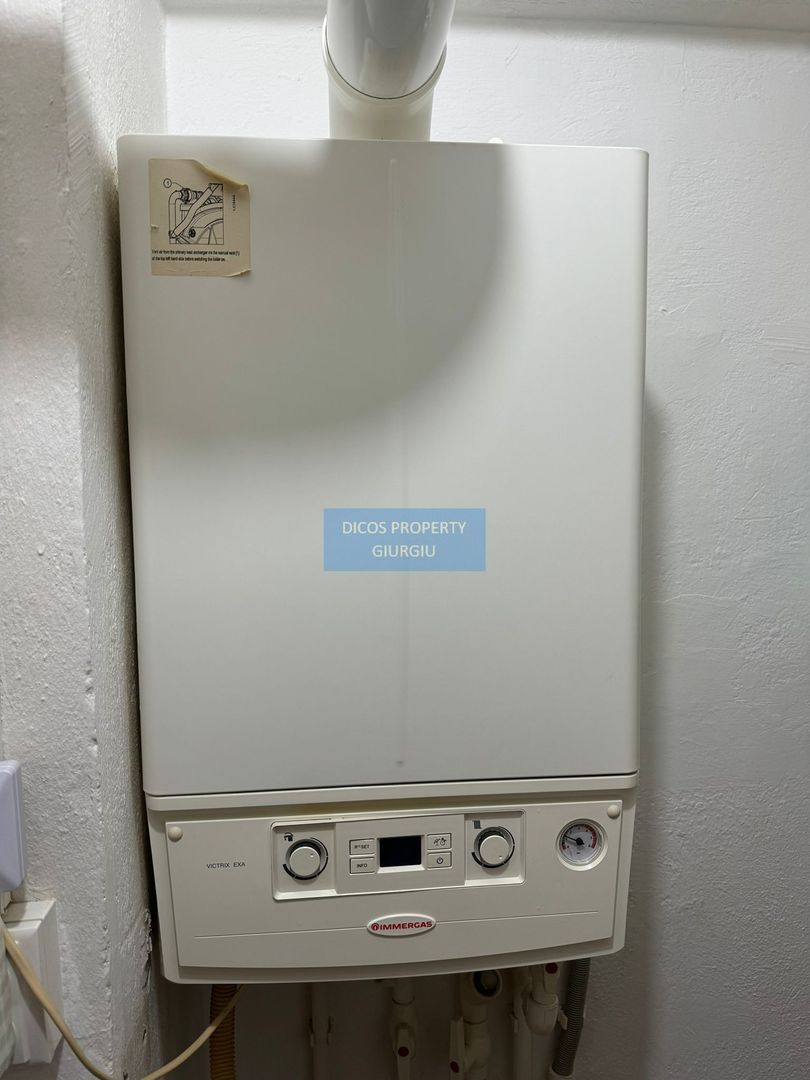 De vanzare apartament 3 camere - Poză 5