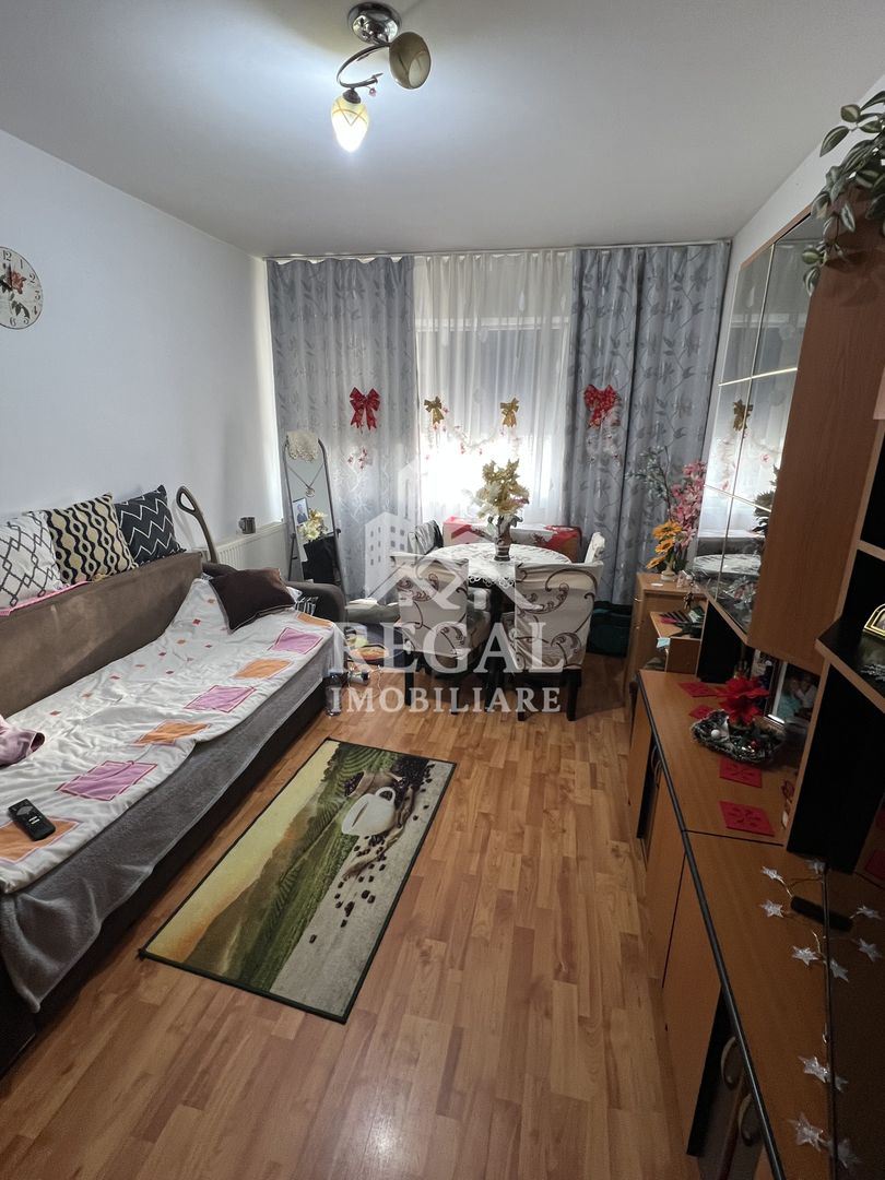 Apartament 2 camere de vânzare – Micro 7, Strada Pinilor | Etaj 10/10 - Poză 2