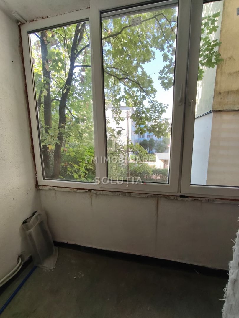 De închiriat apartament cu 3 camere - etaj 1- bd-ul Decebal - Poză 10