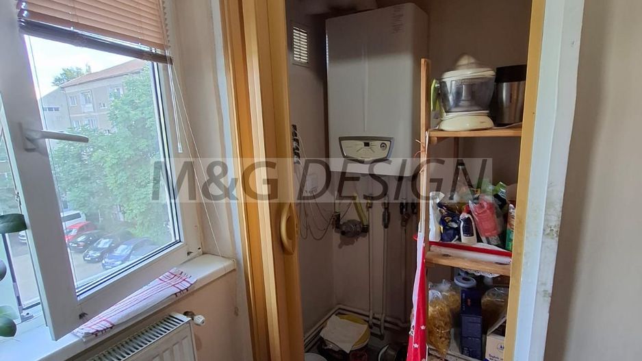 Aradului Vest, 3 camere decomandate, 2 bai, 2 balcoane, centrala gaz, - Poză 6
