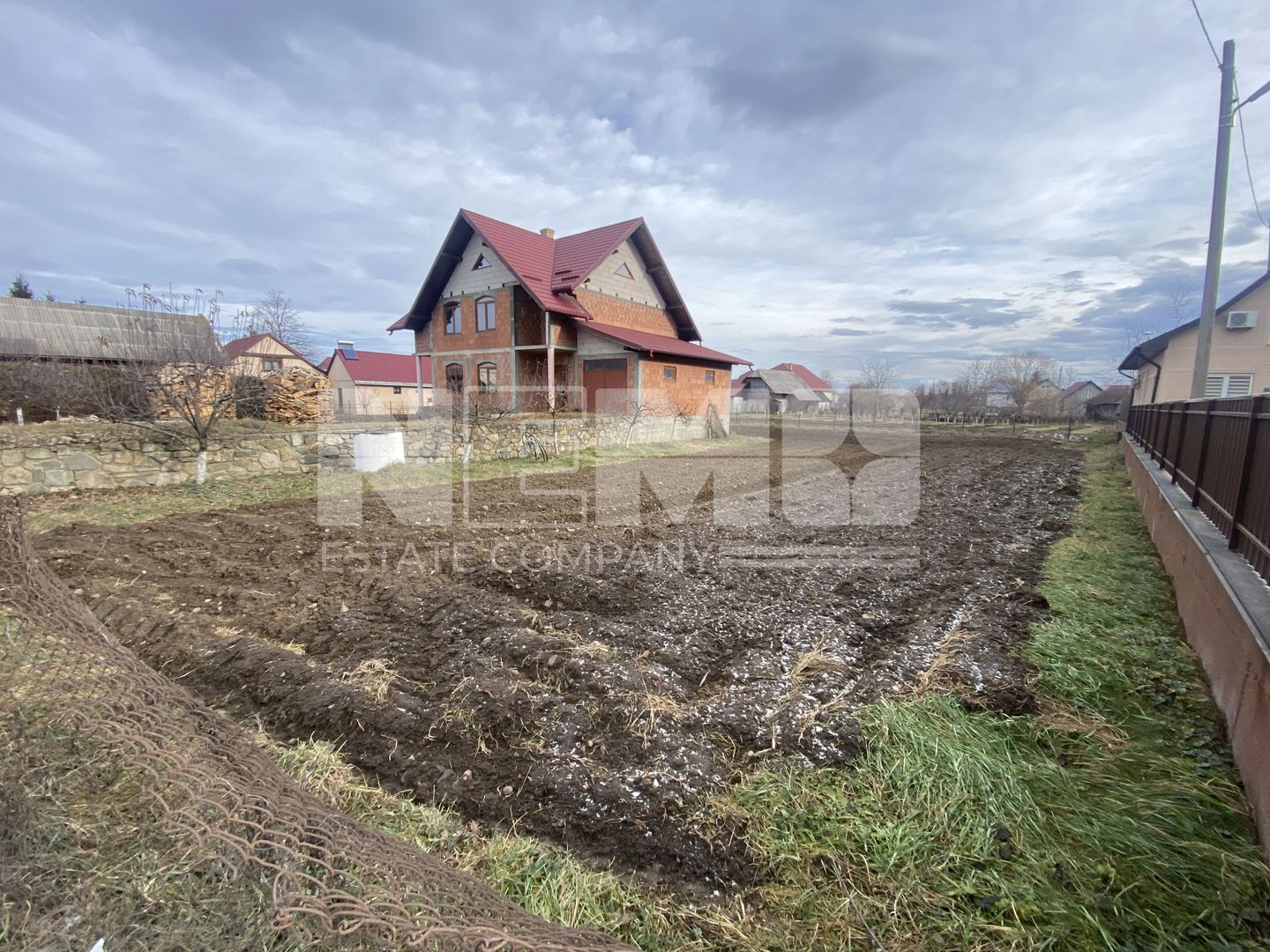 Casa la rosu | Fratautii Noi | 13 ARI - Poză 1