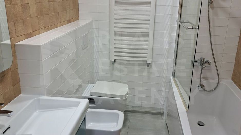 Chirie, apartament 3 camere 89 mp, str. Constantin Varnav, Telecentru - Poză 10