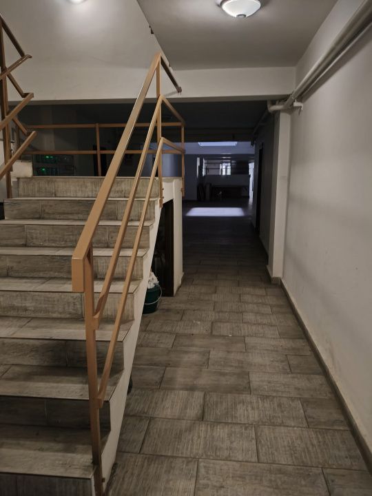 Garsonieră 42 mp de închiriat – zonă ultracentrală Târgu Jiu, ideală birou - Poză 5
