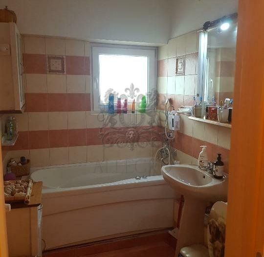 4 Camere | McDonalds Romana | Fara risc seismic | Metrou | Raritate - Poză 6