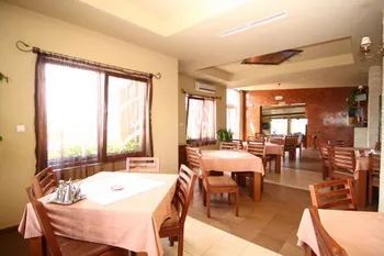 Hotel in Huedin S+P+2E+M Reconvertit în Centru rezidențial pentru vârstnici - Poză 8