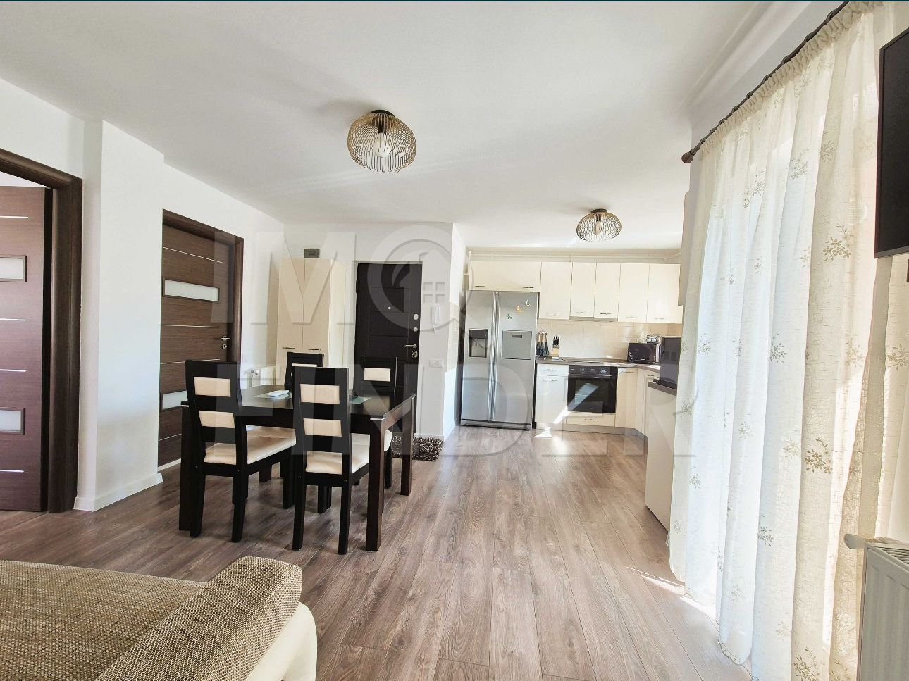 Vanzare 3 camere Europa, imobil nou, mobilat si utilat, parcare - Poză 5
