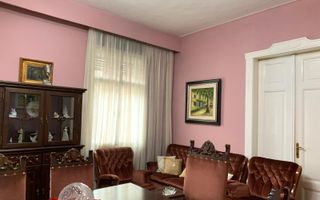 Casa versatila   P+E+M in zona  isorica Sinaia - Poză 3