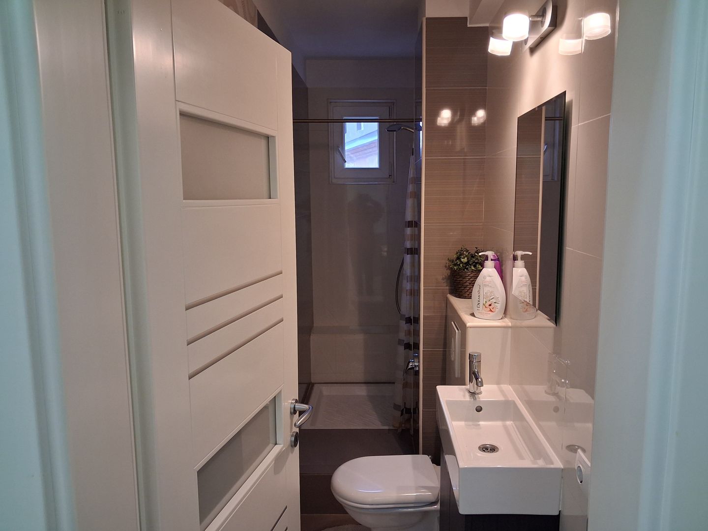 BRASADAS inchiriaza ap 4 cam 80 mp.  etaj 4/8 Cismigiu - Poză 1