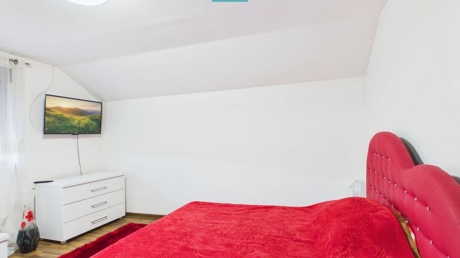 Vilă cu 4 camere in Livada - Poză 12