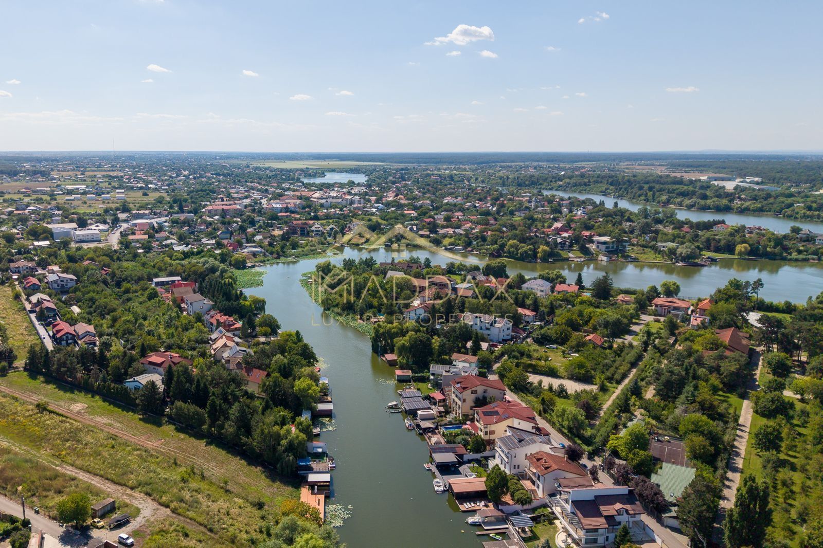 Vila Exclusivista cu 5 camere *3000mp curte si deschidere la lac* // Snagov - Poză 46