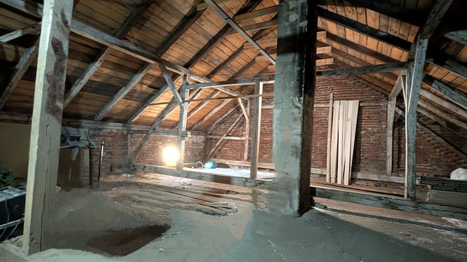 Imobil cu destinatii multiple- 6 apartamente - Poză 48