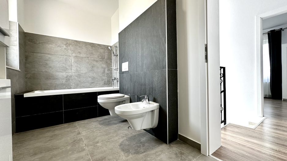 Casa cu 4 dormitoare de închiriat - Dumbravita - Poză 39