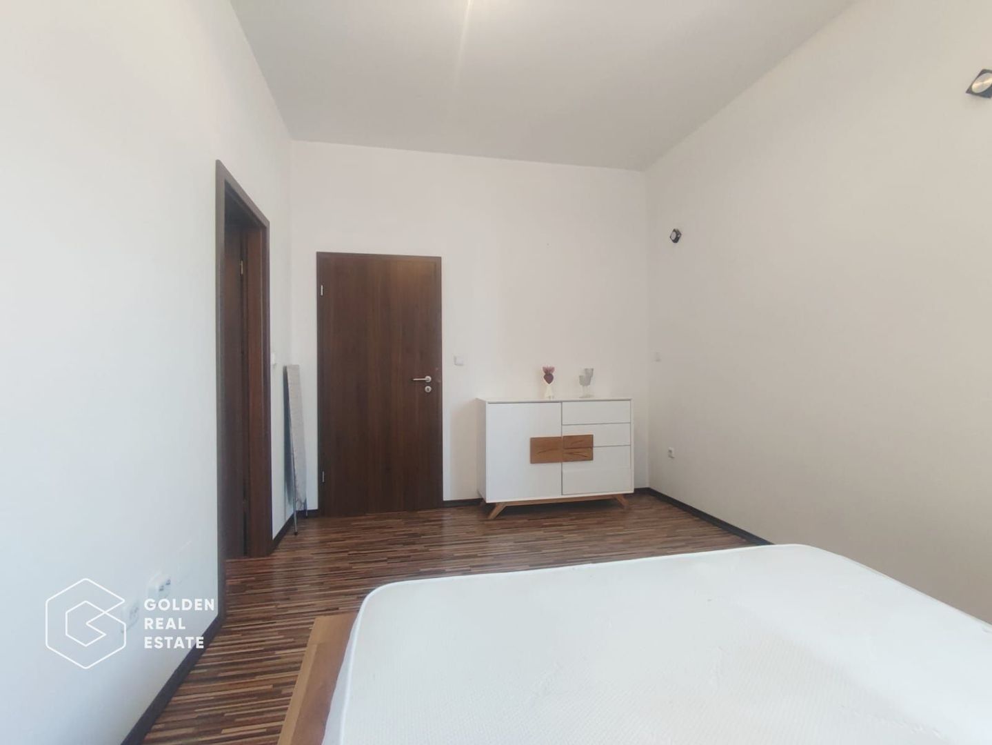 Penthouse cu 2 camere, balcon mare, parcare acoperita, Ared Uta - Poză 4