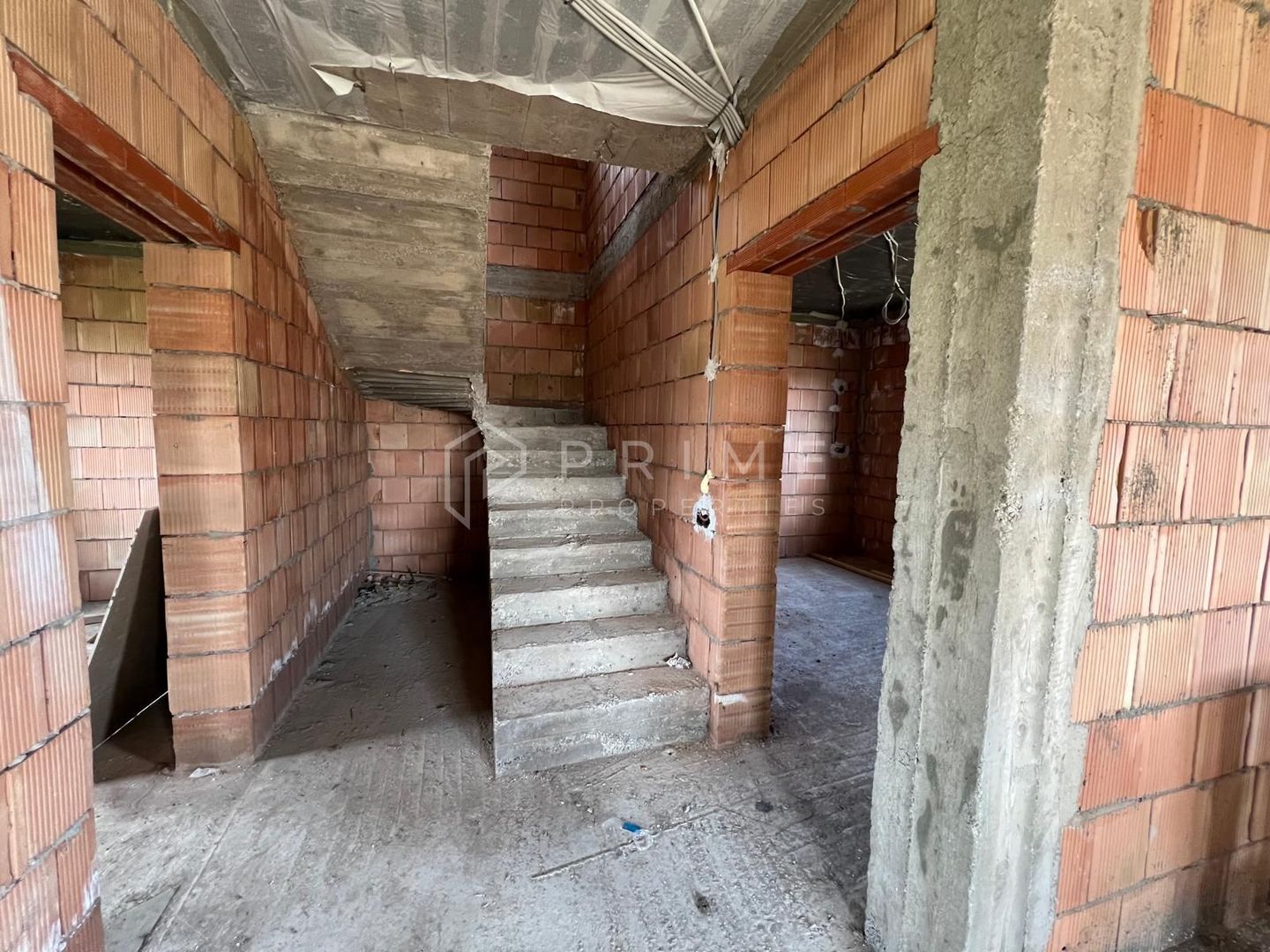 Casă individuală modernă în Corunca 150 mp utili  acces rapid Tg-Mureș - Poză 4