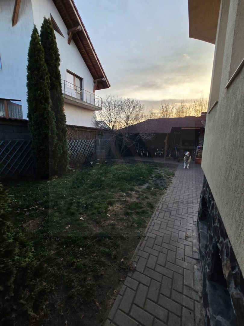 Casa moderna 8 camere pretabil locuinta sau investitie in Selimbar - Poză 5