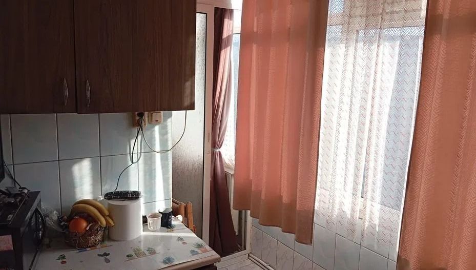 De vanzare apartament cu 2 camere, Micro 14, etaj 3, 69.000 euro - Poză 8