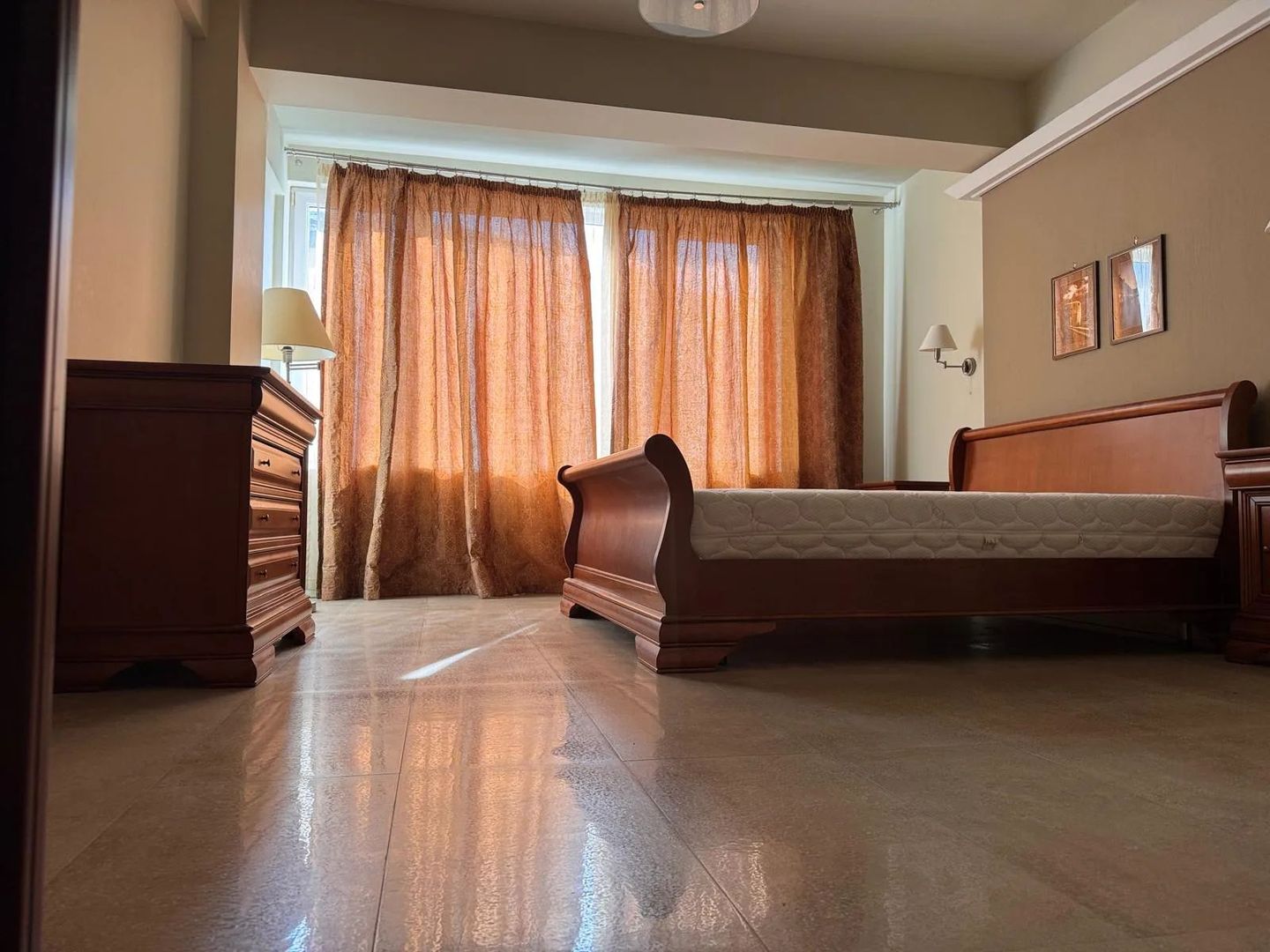 Apartament cu 3 camere de vânzare în Central, Suceava - Poză 12